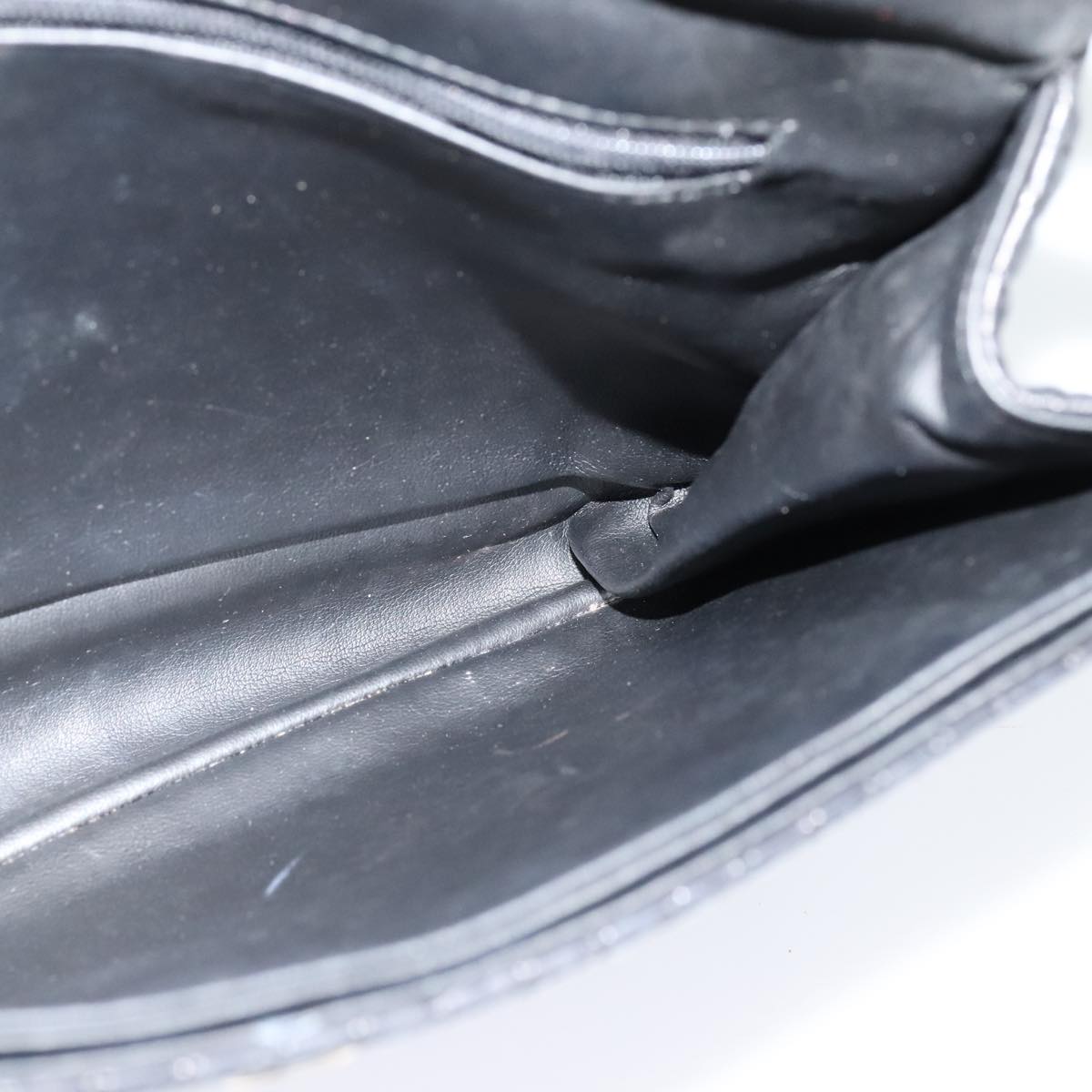 BALLY Quilted Chain Shoulder Bag Leather Black Gold Auth yk17027