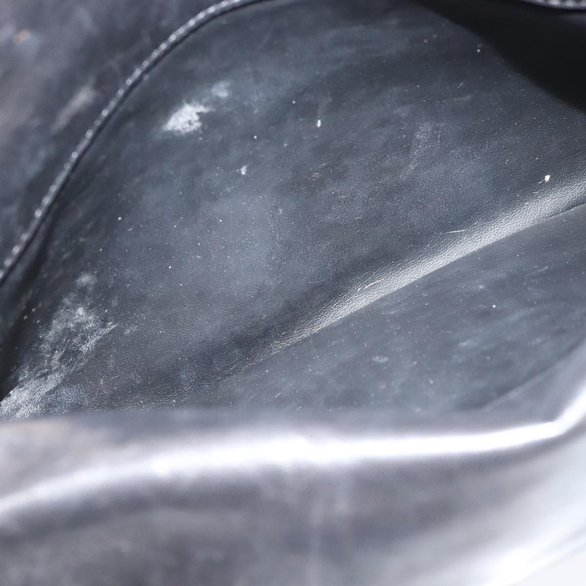 BALLY Quilted Chain Shoulder Bag Leather Black Gold Auth yk17027