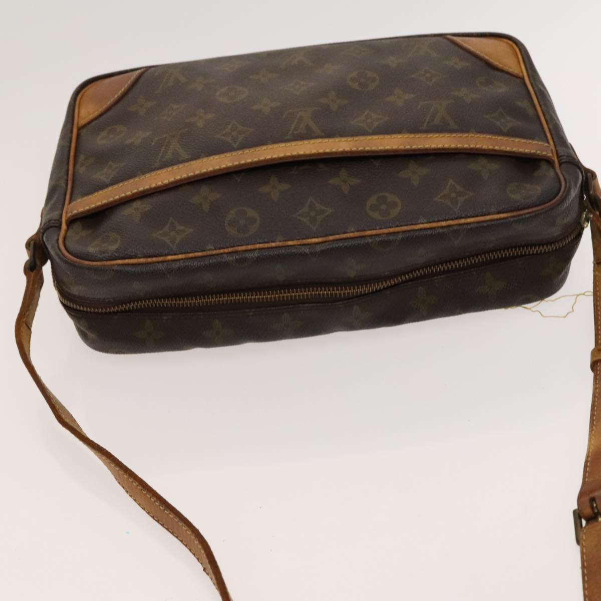 LOUIS VUITTON Monogram Trocadero 30 Shoulder Bag M51272 LV Auth yk17970