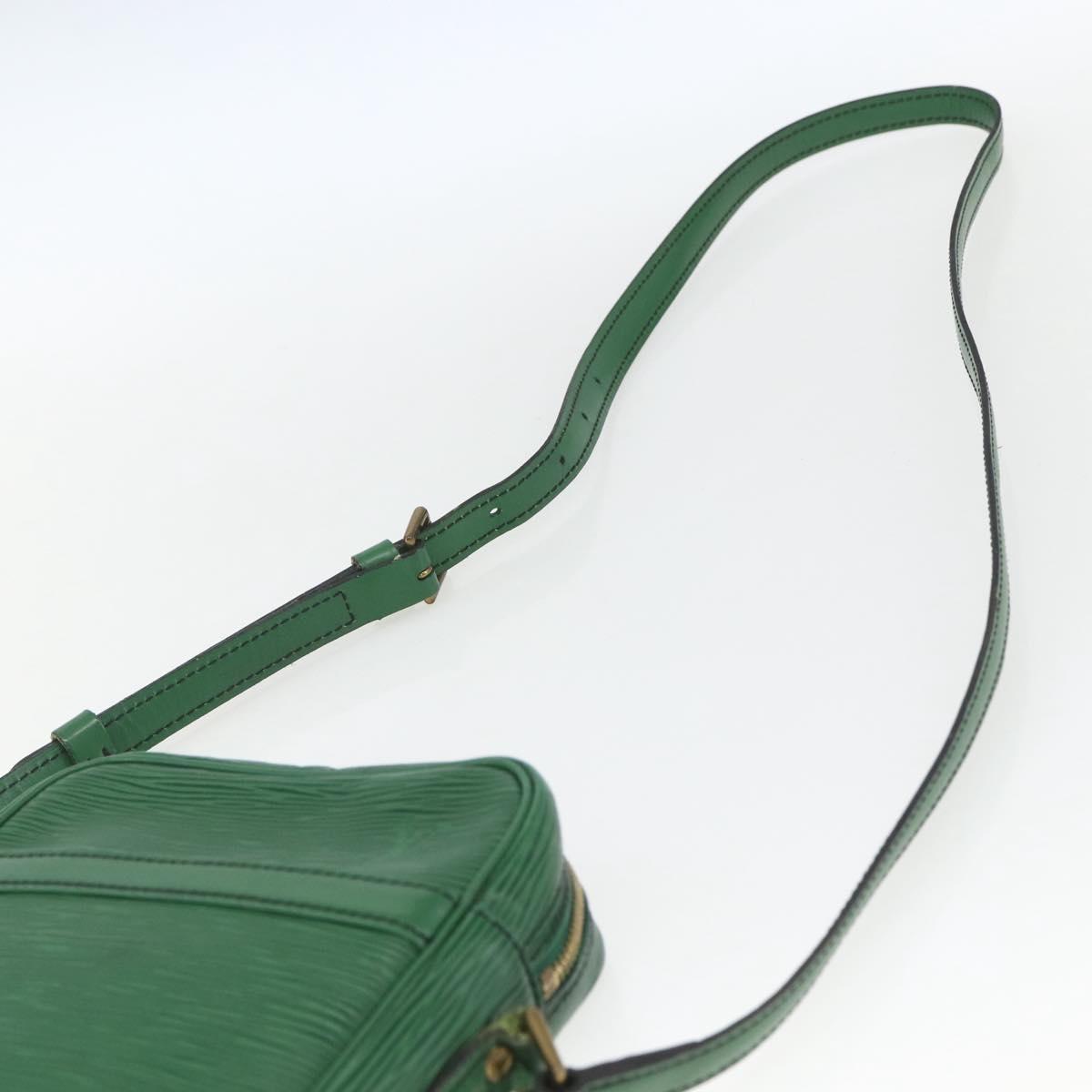 LOUIS VUITTON Epi Danube Shoulder Bag Green M45634 LV Auth yk19922