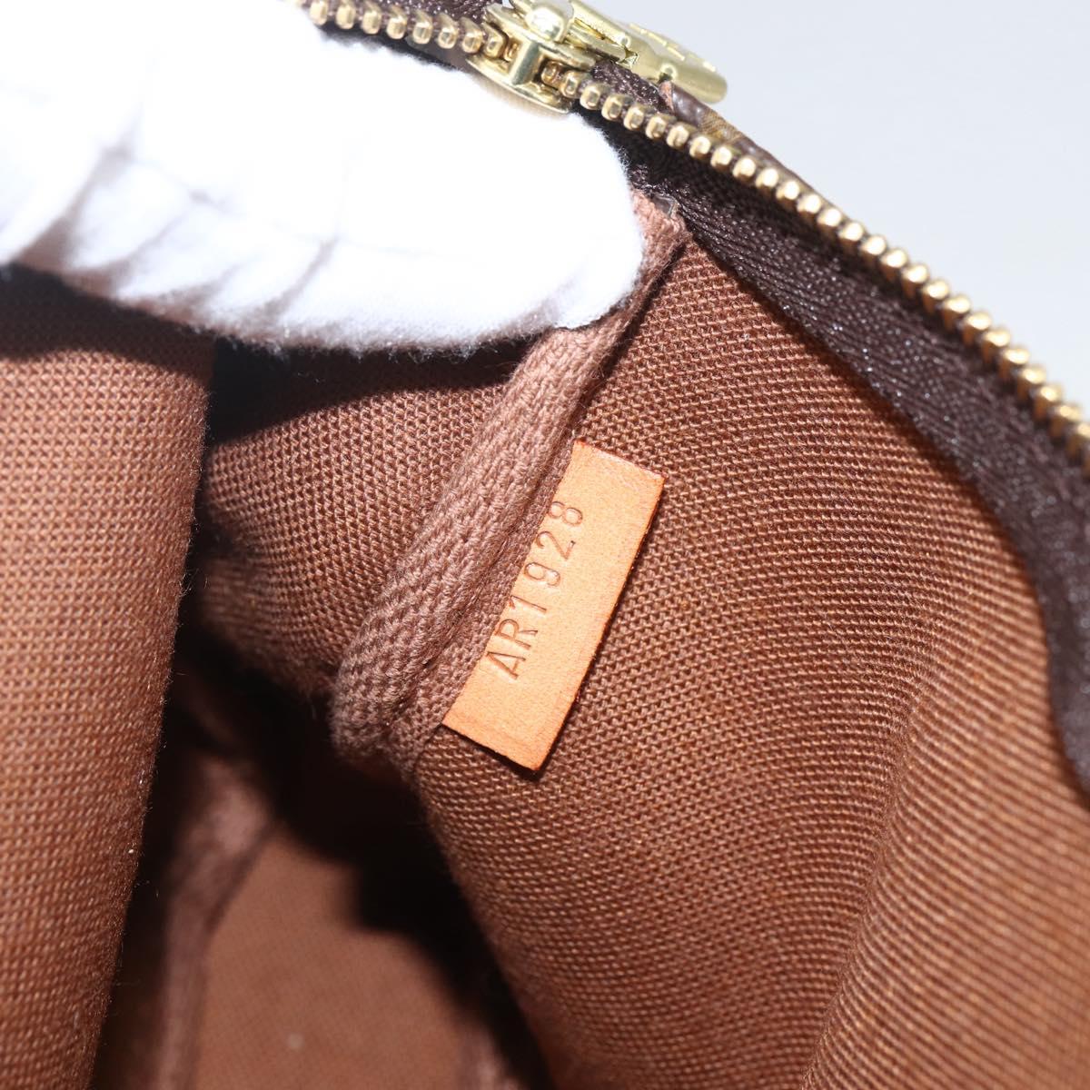 LOUIS VUITTON Monogram Pochette Accessoires Pouch M51980 LV Auth yk20116V