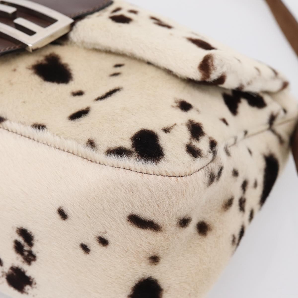 FENDI Mamma Baguette Shoulder Bag Harako leather White Silver Auth yk20827SAM