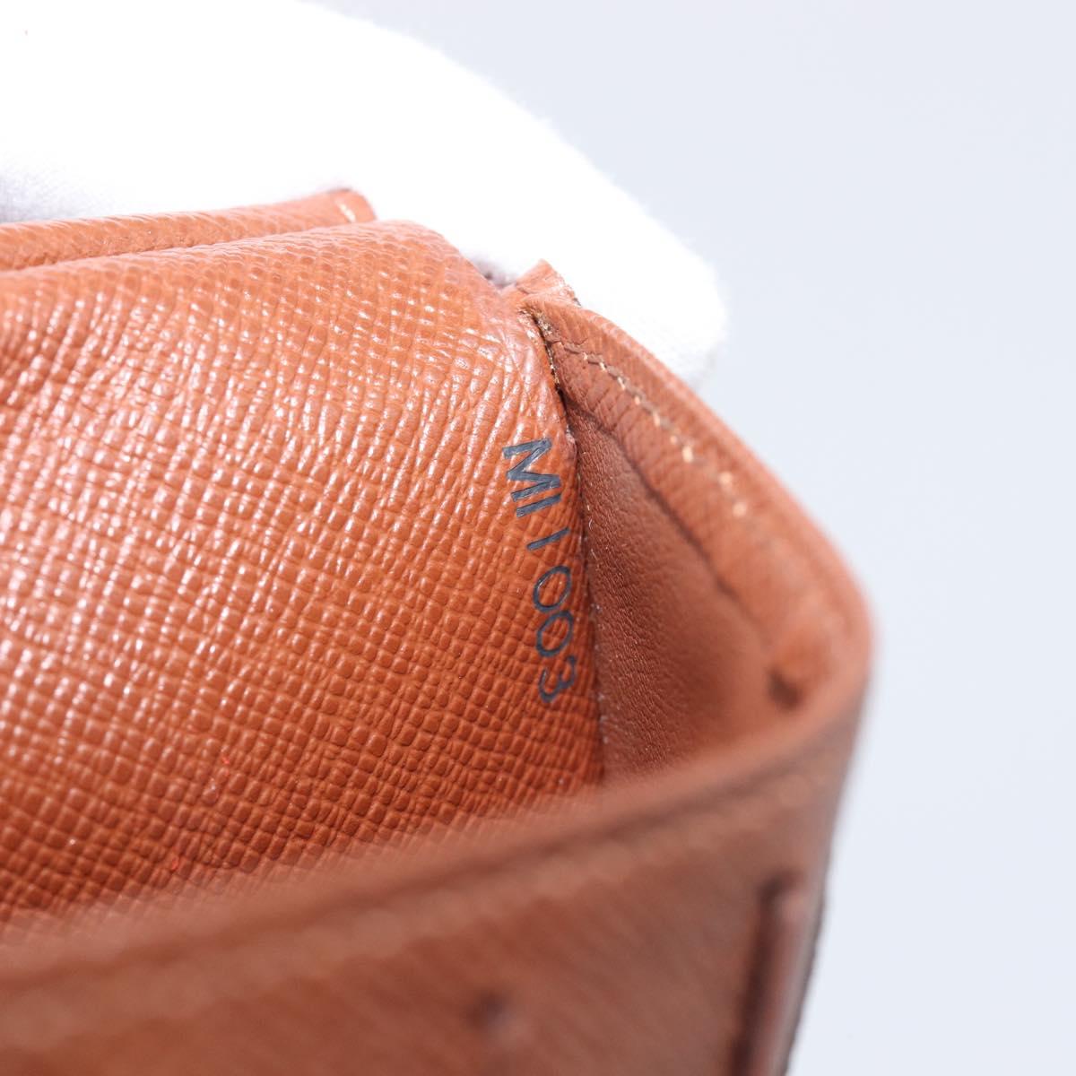 LOUIS VUITTON Monogram Passport Case LV Auth yk21024M