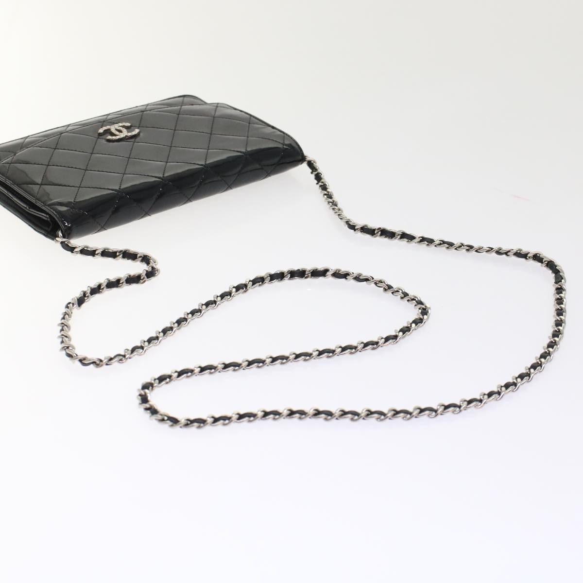 CHANEL Matelasse Brilliant Chain Wallet Patent Leather Black CC Auth yk7921