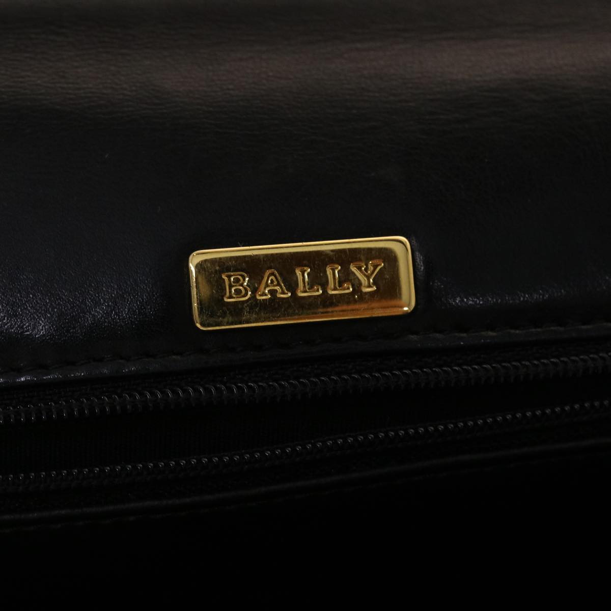 BALLY Quilted Hand Bag Leather Black Auth yk7922