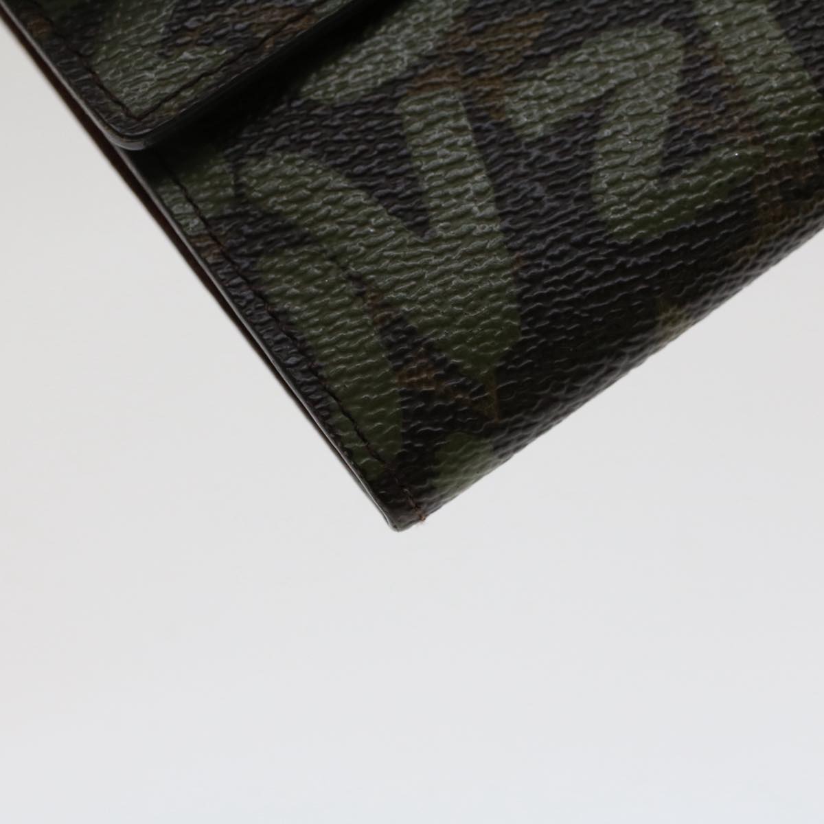 LOUIS VUITTON Graffiti Porte Monnaie Credit Long Wallet Khaki M92188 Auth yk8240