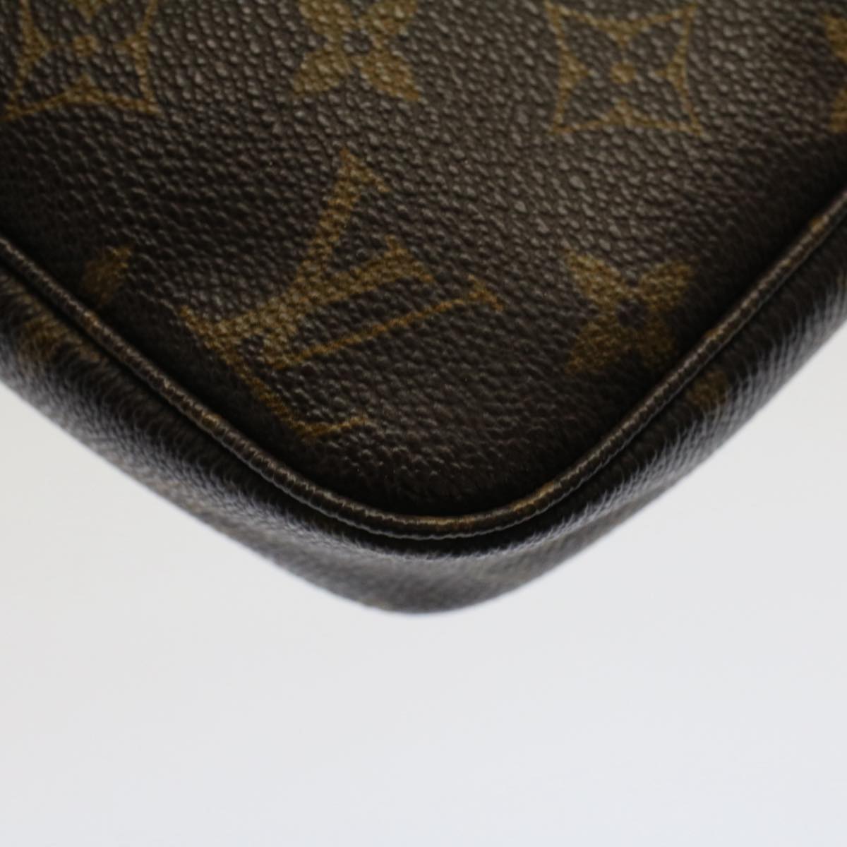 LOUIS VUITTON Monogram Pochette Accessoires Pouch M51980 LV Auth yk8300