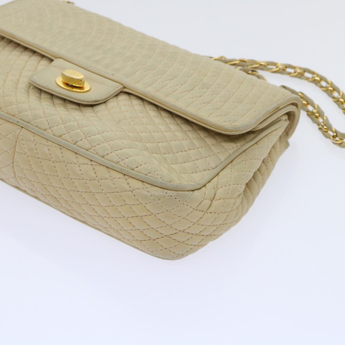 BALLY Quilted Chain Shoulder Bag Leather Beige Auth yk8364B