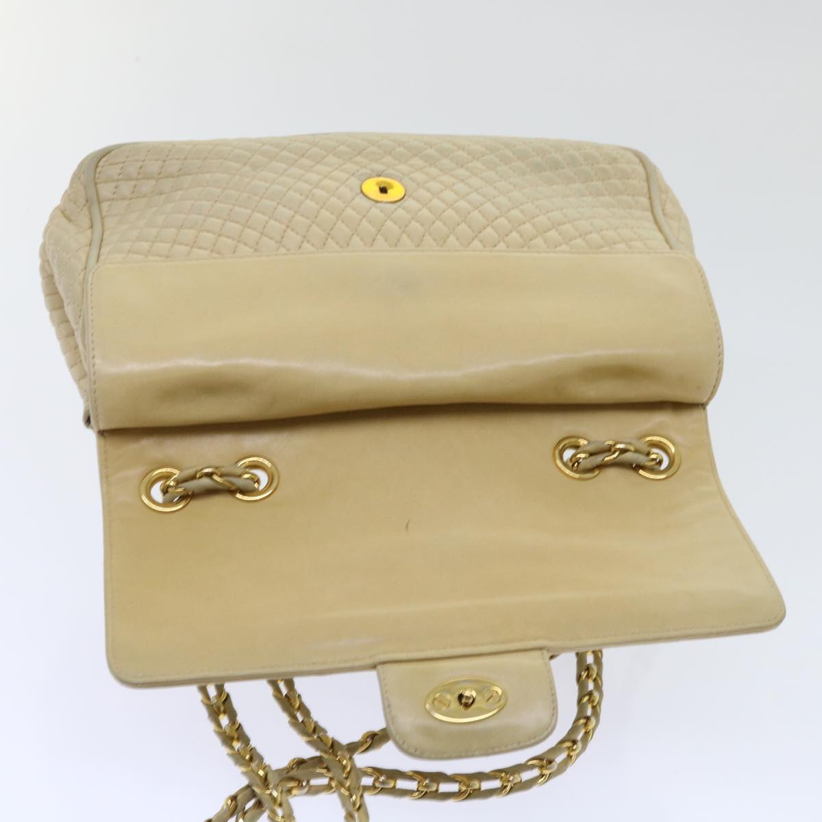 BALLY Quilted Chain Shoulder Bag Leather Beige Auth yk8364B