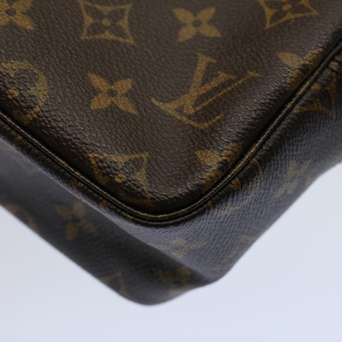 LOUIS VUITTON Monogram Trousse Toilette 28 Clutch Bag M47522 LV Auth yk8827