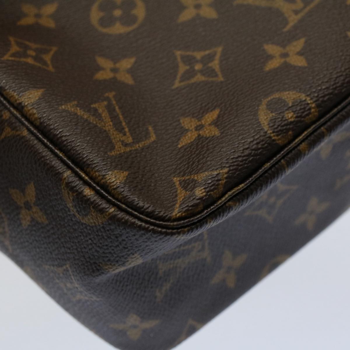 LOUIS VUITTON Monogram Trousse Toilette 28 Clutch Bag M47522 LV Auth yk8827