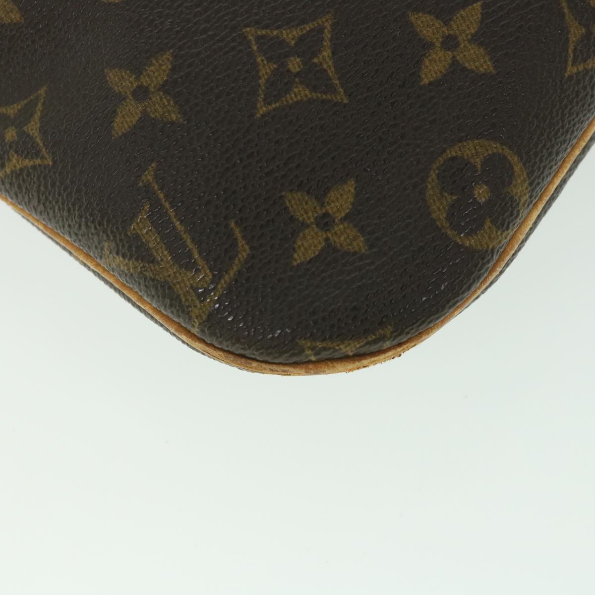 LOUIS VUITTON Monogram Pochette Bosphore Shoulder Bag M40044 LV Auth yk8977