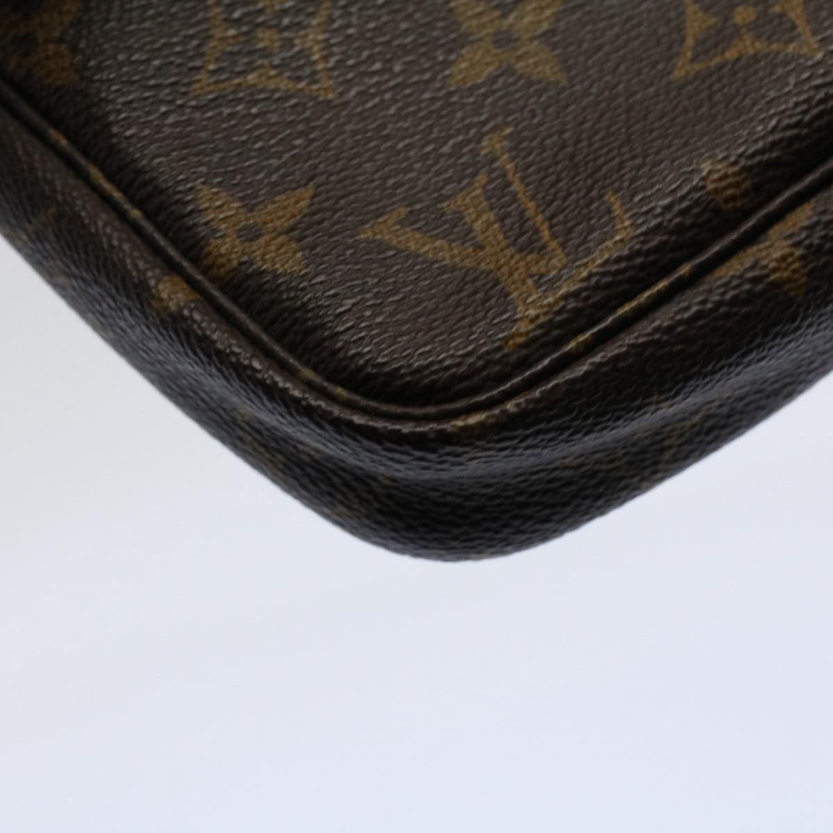 LOUIS VUITTON Monogram Pochette Accessoires Pouch M51980 LV Auth yk9212