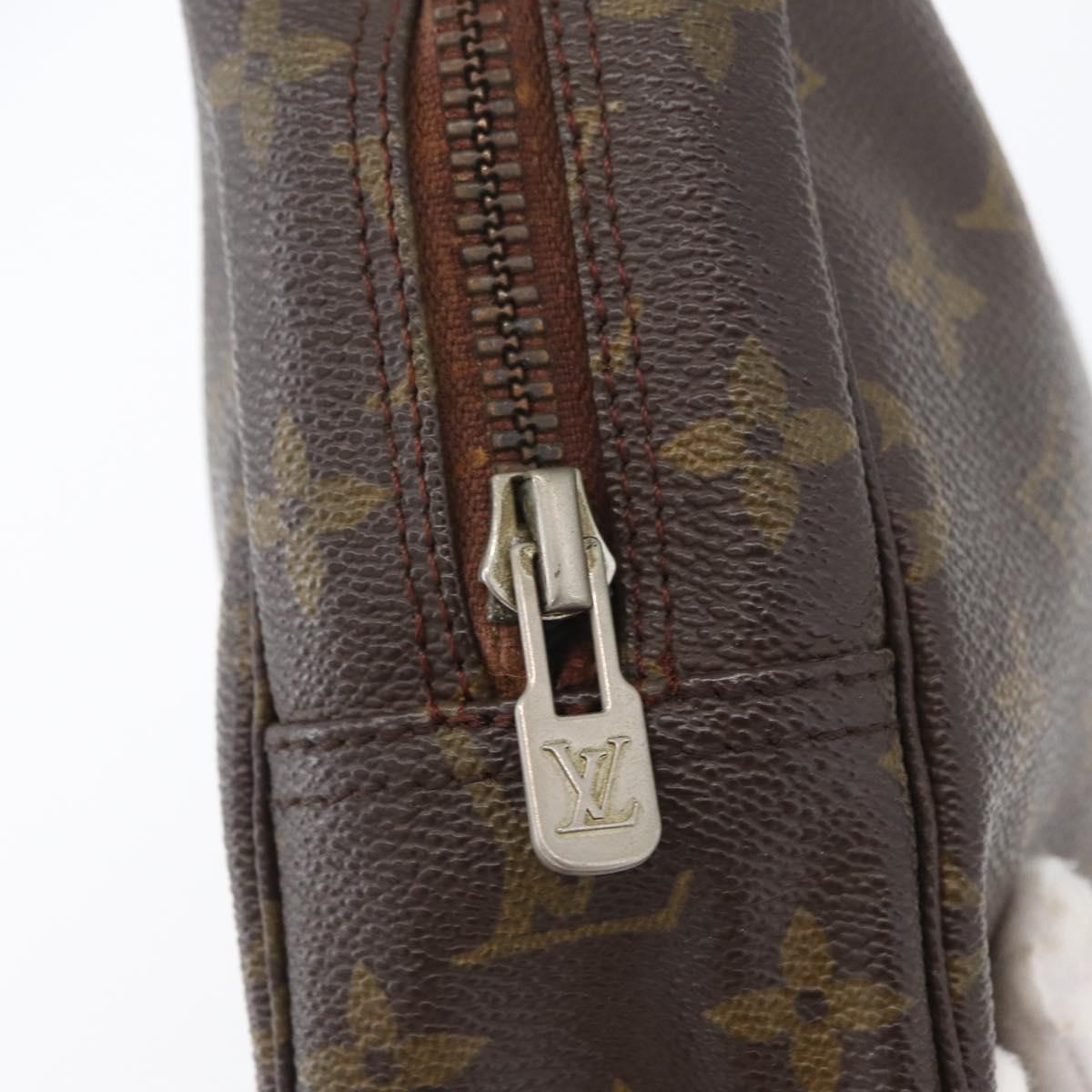 LOUIS VUITTON Monogram Trousse Toilette 23 Clutch Bag M47524 LV Auth YKZ023A