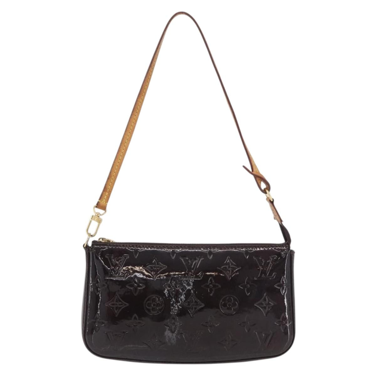LOUIS VUITTON Vernis Pochette Accessoires Pouch Amarante M91576 LV Auth YKZ1011A