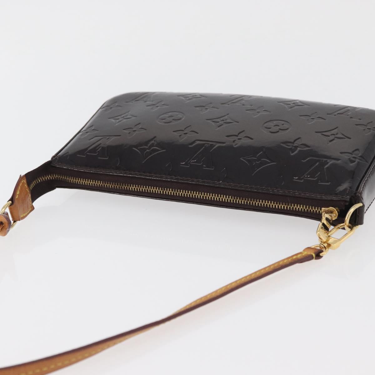 LOUIS VUITTON Vernis Pochette Accessoires Pouch Amarante M91576 LV Auth YKZ1011A
