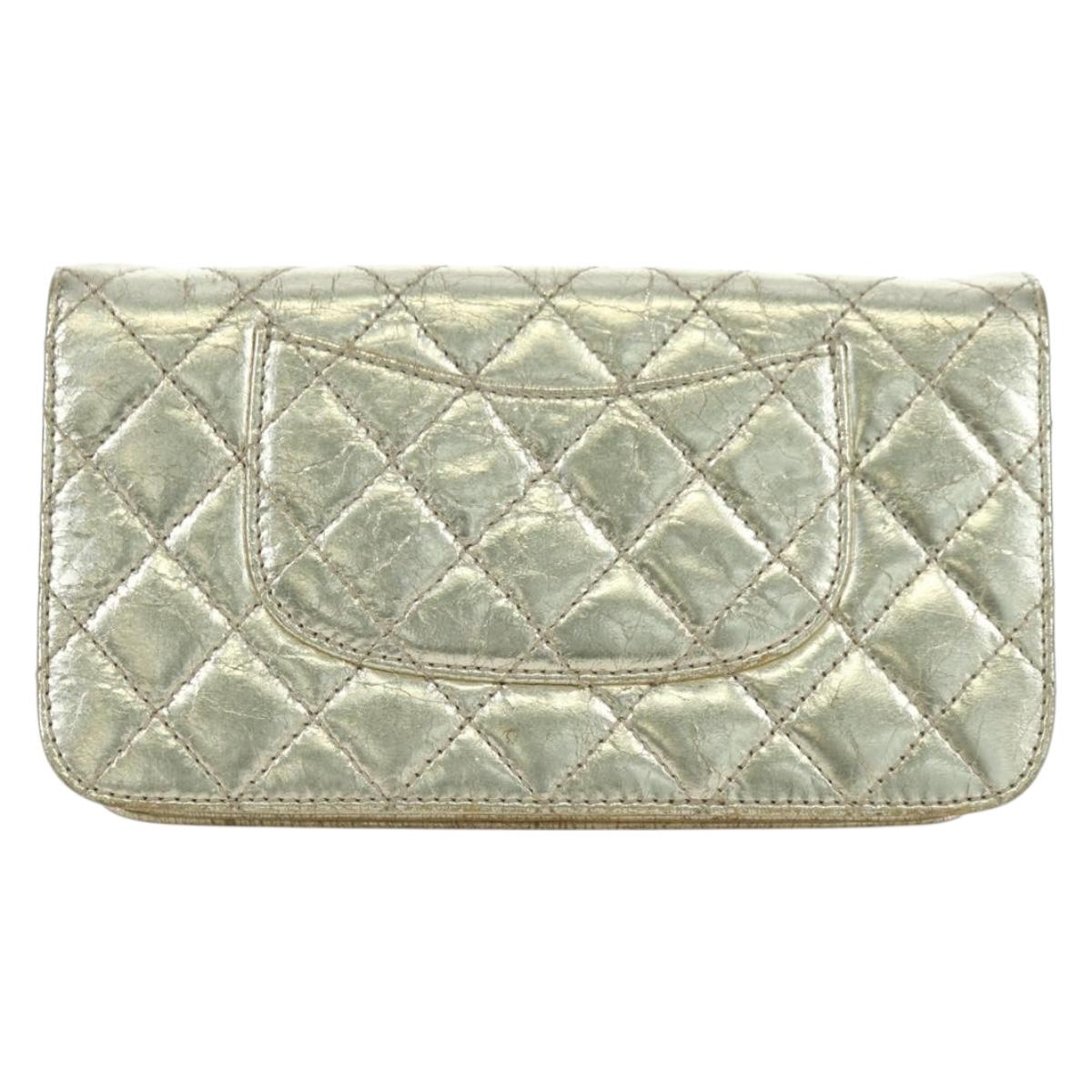 CHANEL Matelasse Chain Shoulder Bag Leather Gold CC Auth YKZ1557SAM