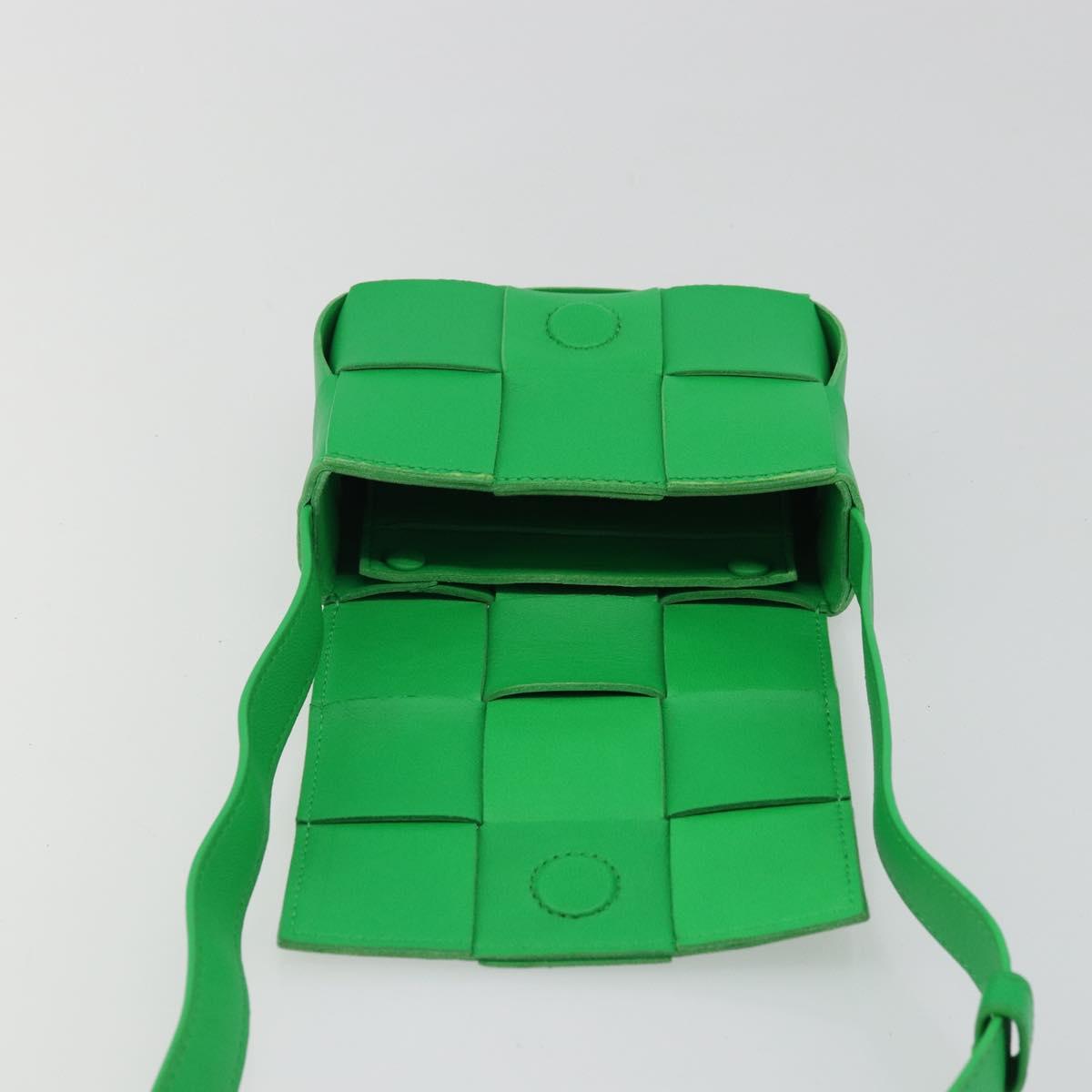 BOTTEGA VENETA MAXI INTRECCIATO Candy Cassette Bag Leather Green Auth YKZ1631A
