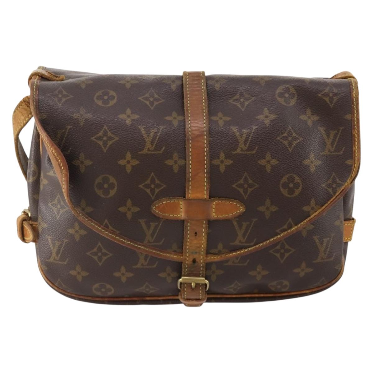 LOUIS VUITTON Monogram Saumur 30 Shoulder Bag M42256 LV Auth YKZ280