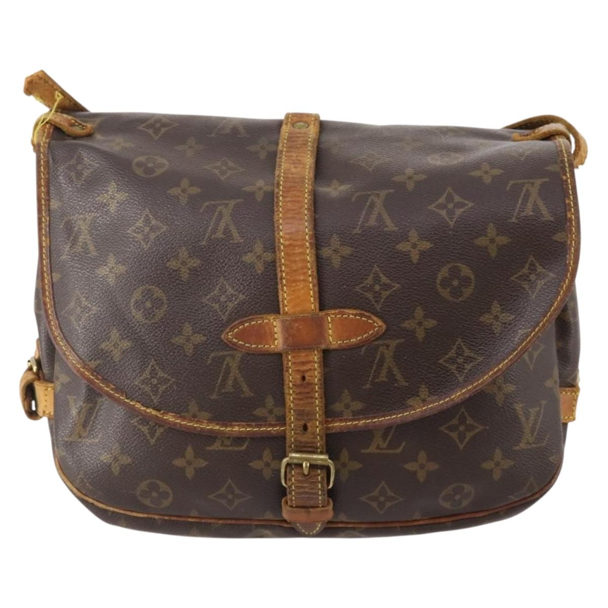 LOUIS VUITTON Monogram Saumur 30 Shoulder Bag M42256 LV Auth YKZ280