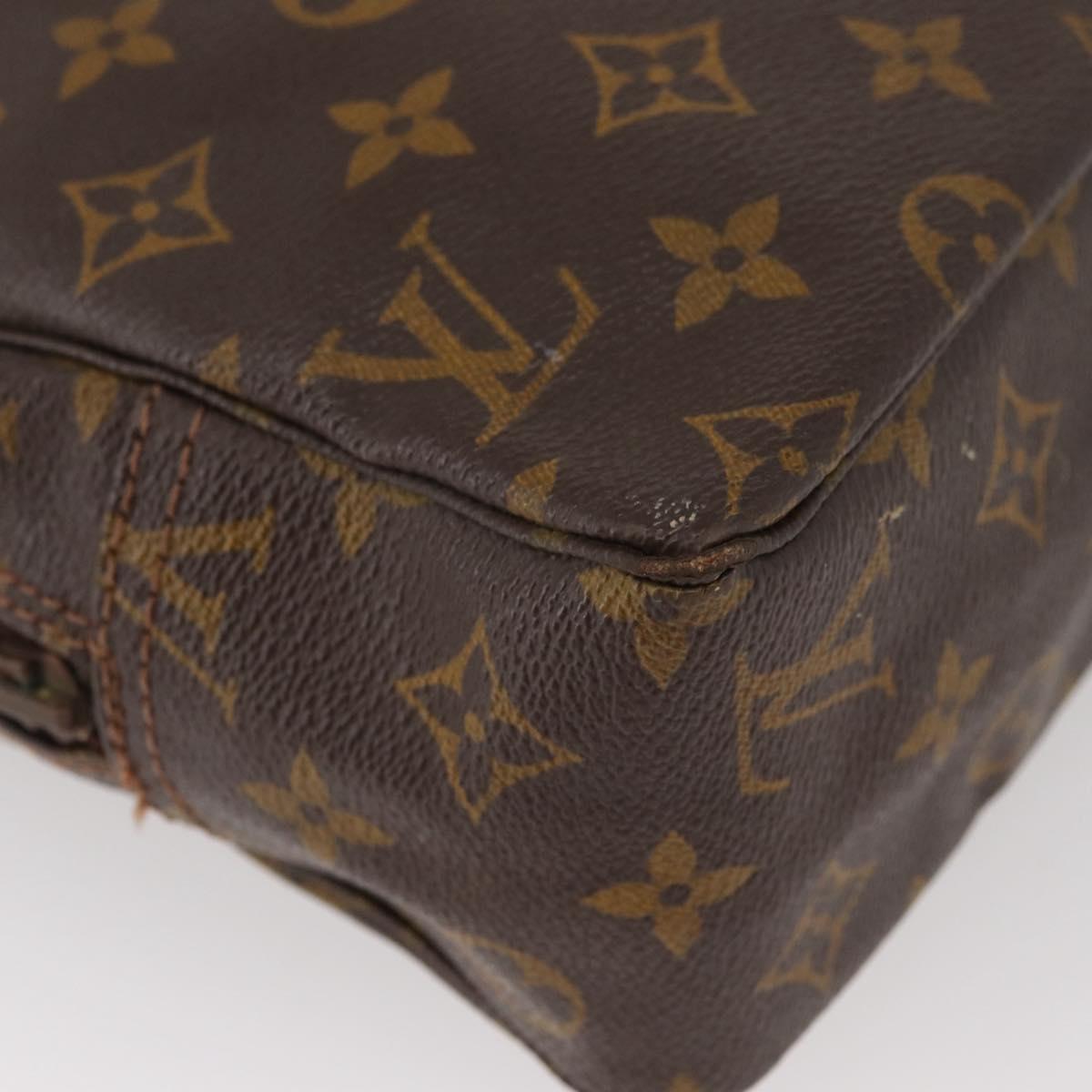 LOUIS VUITTON Monogram Trousse Toilette 28 Clutch Bag M47522 LV Auth YKZ381