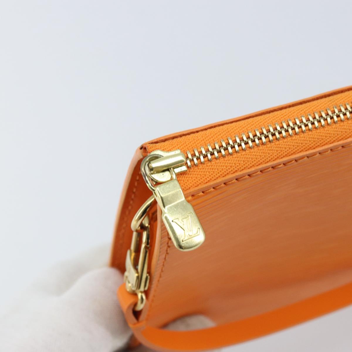 LOUIS VUITTON Epi Pochette Accessoires Pouch Orange Mandarin M5294H Auth YKZ750V