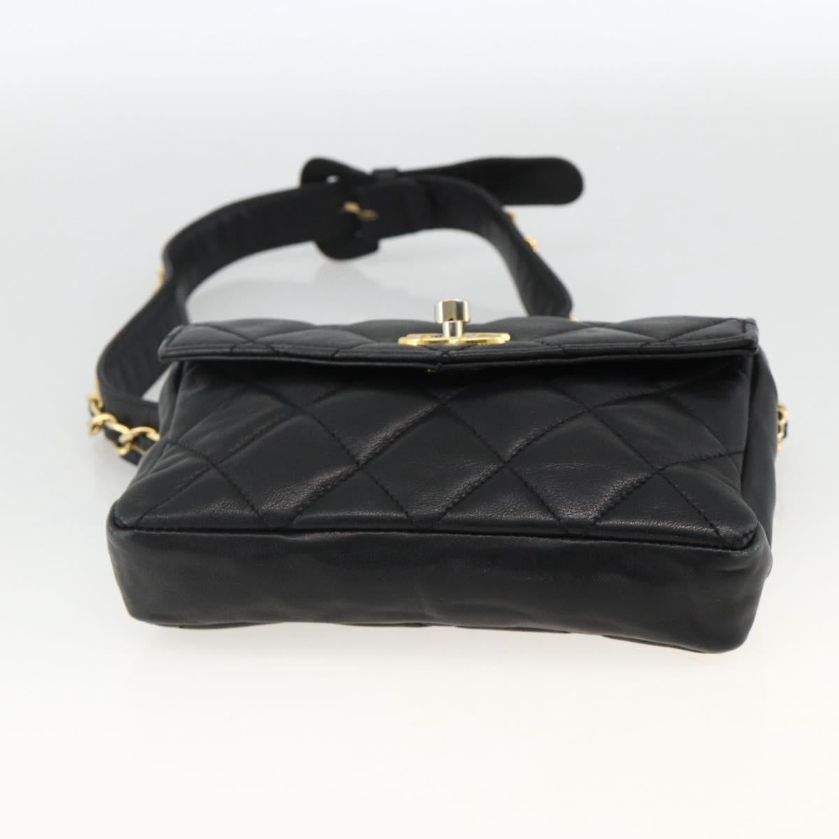 CHANEL Matelasse Waist bag Lamb Skin Black Gold CC Auth YKZ961